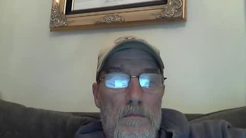 Snapshot of dirtynastyoldman chatting on March 2, 5:44 am dirtynastyoldman online show from March 2, 5:44 am