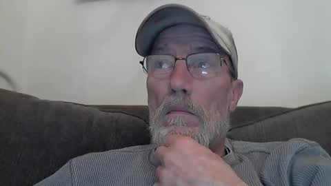 Snapshot of dirtynastyoldman chatting on March 5, 3:08 am dirtynastyoldman online show from March 5, 3:08 am