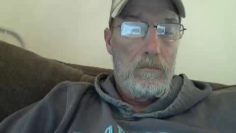 Snapshot of dirtynastyoldman chatting on March 8, 11:28 pm dirtynastyoldman online show from March 8, 11:28 pm