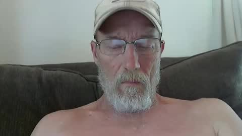Snapshot of dirtynastyoldman chatting on March 11, 9:26 pm dirtynastyoldman online show from March 11, 9:26 pm