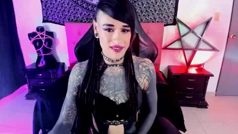 Snapshot of dirtyonix chatting on February 7, 1:58 am ONIX online show from February 7, 1:58 am