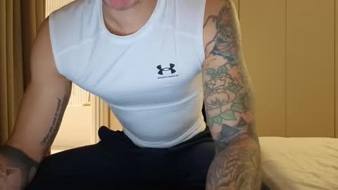Snapshot of dirtyprettyboi chatting on April 12, 11:54 pm buy tokens with link online show from April 12, 11:54 pm