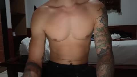 Snapshot of dirtyprettyboi chatting on April 24, 10:39 am buy tokens with link online show from April 24, 10:39 am