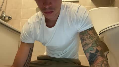 Snapshot of dirtyprettyboi chatting on May 14, 9:32 pm buy tokens with link online show from May 14, 9:32 pm