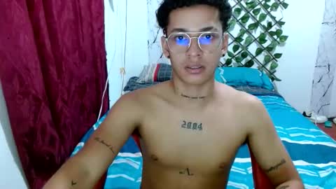 Snapshot of dirtyslimlatin chatting on January 13, 11:43 pm dirtyslimlatin online show from January 13, 11:43 pm