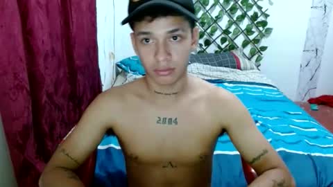 Snapshot of dirtyslimlatin chatting on January 17, 2:05 am dirtyslimlatin online show from January 17, 2:05 am