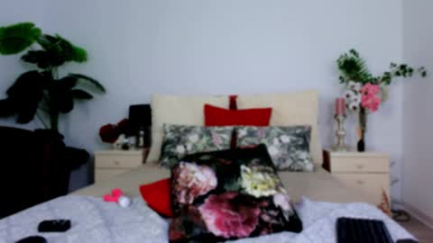 Snapshot of dirtystudentgirl chatting on October 2, 9:16 am Chloe online show from October 2, 9:16 am