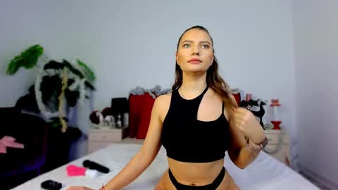 Snapshot of dirtystudentgirl chatting on December 23, 6:11 am Chloe online show from December 23, 6:11 am