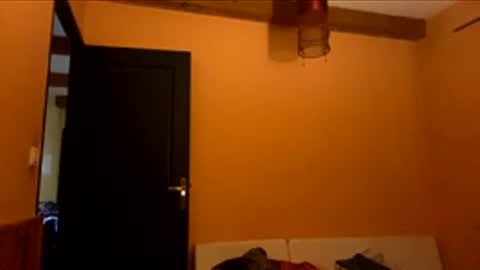 Snapshot of dirtyuniversal chatting on March 17, 7:12 am dirtyuniversal online show from March 17, 7:12 am