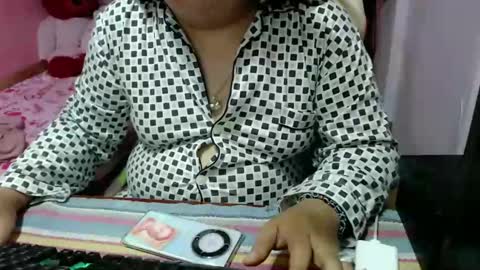 dirtywhorewoman online show from April 4, 10:13 am