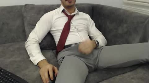 dirtyybooyy77 online show from February 13, 12:06 am