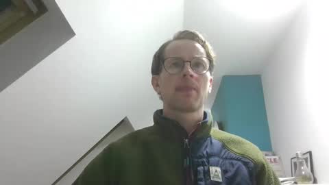 discovery_99 online show from December 4, 5:21 pm