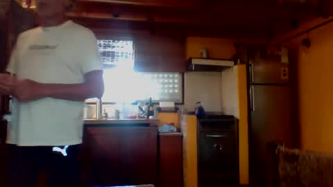 discretopasivo online show from November 30, 1:59 pm