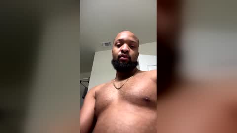 Snapshot of distantfantasydre chatting on February 13, 8:27 pm Dre online show from February 13, 8:27 pm