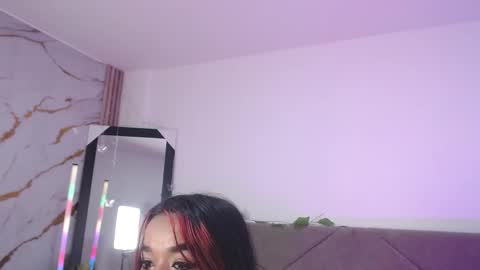 disyamil_pineda online show from May 16, 10:36 am