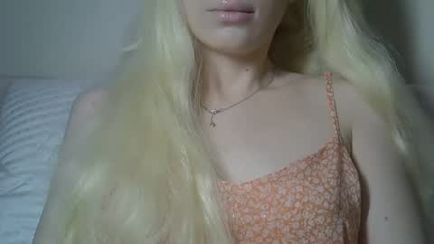 DitaMilton online show from January 8, 7:16 pm