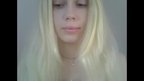 DitaMilton online show from April 27, 8:12 am