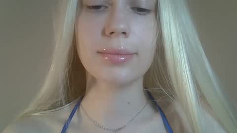 DitaMilton online show from May 18, 7:52 pm