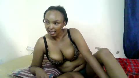 Snapshot of diva_cheupe chatting on March 23, 8:46 pm diva_cheupe online show from March 23, 8:46 pm