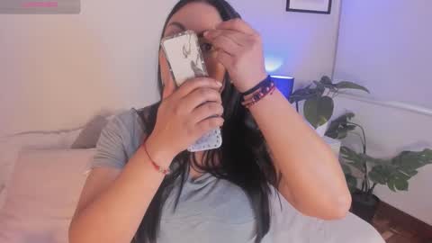 Lizz online show from December 16, 12:32 pm