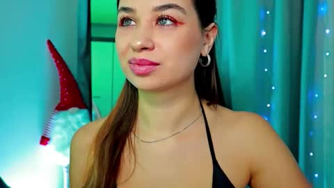 Tia online show from January 8, 10:12 pm