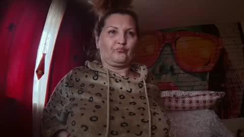 Snapshot of divineblond chatting on December 29, 8:44 am Alexxa online show from December 29, 8:44 am