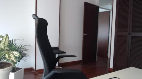 Hera online show from February 19, 12:45 pm