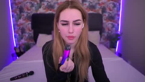 DivineJasss online show from February 28, 9:38 pm