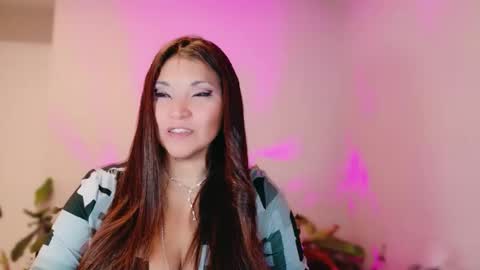 DivineLynn online show from January 16, 12:31 pm