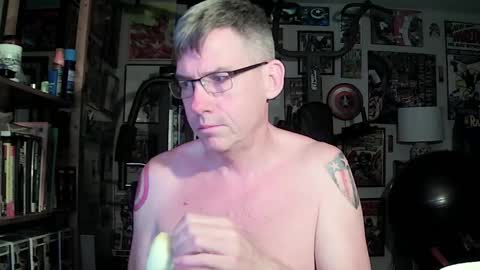 Snapshot of dix_handley_50 chatting on April 13, 9:59 am dix_handley_50 online show from April 13, 9:59 am