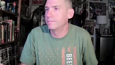 Snapshot of dix_handley_50 chatting on April 26, 12:25 pm dix_handley_50 online show from April 26, 12:25 pm