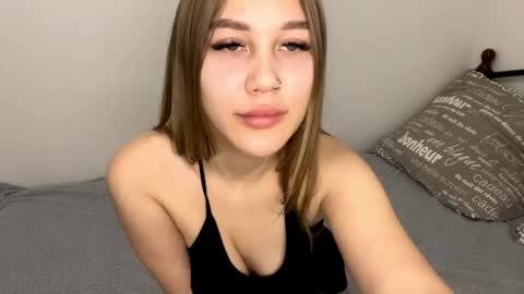 Stella online show from October 2, 4:58 pm