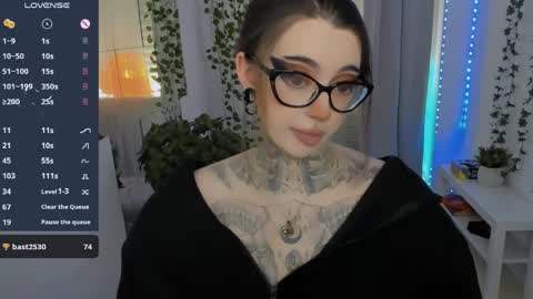 Snapshot of dixipixi_ chatting on May 7, 5:57 am dixipixi_ online show from May 7, 5:57 am