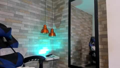 Snapshot of dixypalmer chatting on September 29, 8:24 pm DixyPalmer online show from September 29, 8:24 pm