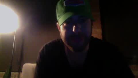 Snapshot of dj_chaterbate chatting on December 22, 12:27 pm DJ Chaterbate online show from December 22, 12:27 pm