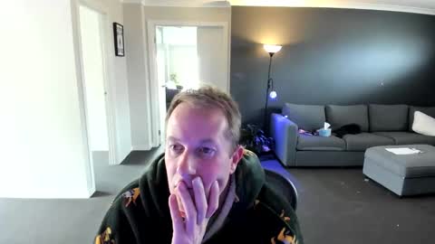 Snapshot of djallnightlong chatting on May 25, 2:17 am djallnightlong online show from May 25, 2:17 am