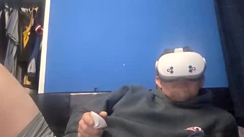 Snapshot of djcloudy22223 chatting on May 4, 11:50 am djcloudy22223 online show from May 4, 11:50 am