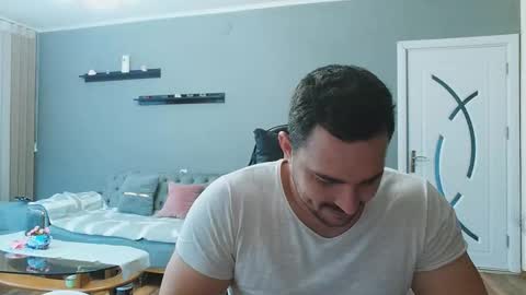 Snapshot of djmute chatting on October 7, 9:06 am STR8 BOYv online show from October 7, 9:06 am