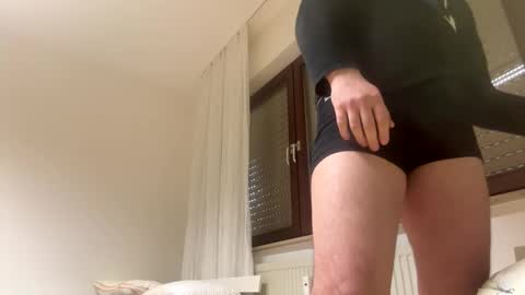 Snapshot of djokiii00 chatting on February 17, 9:06 am djokiii00 online show from February 17, 9:06 am