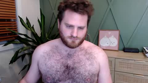 Snapshot of djr818 chatting on January 19, 8:29 am Alpha Dazza online show from January 19, 8:29 am
