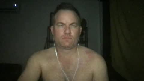 TriflinYoBitch online show from March 6, 8:22 am