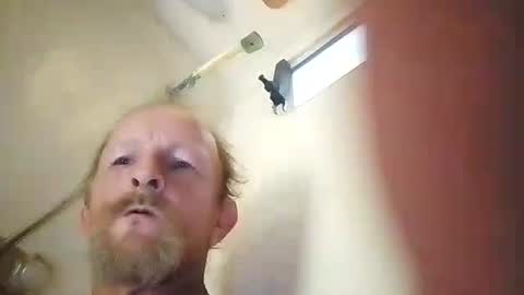 Snapshot of dl75doy chatting on December 30, 2:09 am dl75doy online show from December 30, 2:09 am