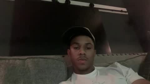 Snapshot of dmullnc_ chatting on November 23, 6:46 am dmullnc_ online show from November 23, 6:46 am