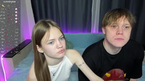 Snapshot of do_dick chatting on December 5, 11:18 pm Polly and Kiriko online show from December 5, 11:18 pm