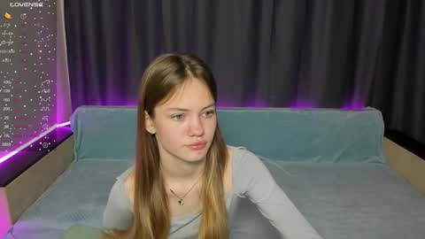 Snapshot of do_dick chatting on December 7, 1:25 am Polly and Kiriko online show from December 7, 1:25 am