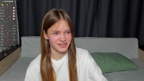 Snapshot of do_dick chatting on January 25, 5:40 pm Polly and Kiriko online show from January 25, 5:40 pm