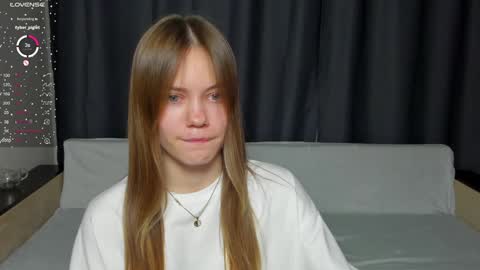 Snapshot of do_dick chatting on January 25, 8:42 pm Polly and Kiriko online show from January 25, 8:42 pm