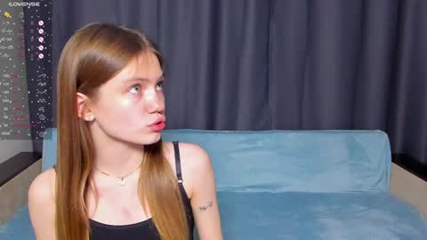 Snapshot of do_dick chatting on February 3, 8:35 pm Polly and Kiriko online show from February 3, 8:35 pm