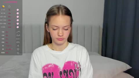 Snapshot of do_dick chatting on October 21, 10:32 pm Polly and Kiriko online show from October 21, 10:32 pm