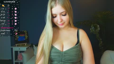 Alice online show from December 19, 2:56 am